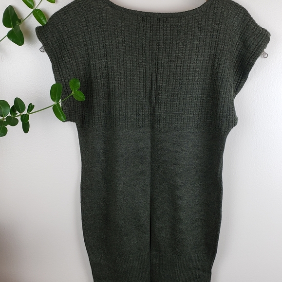 Costa Blanca Olive Sweater - Picture 7 of 7
